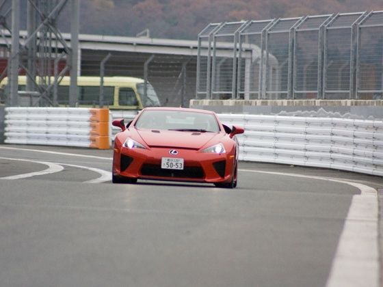 Lexus LFA Drive