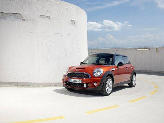 MINI Cooper S First Drive