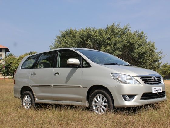 New Toyota Innova facelift unveiled New Toyota Innova facelift unveiled