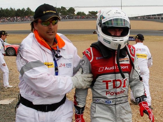 24 hours of le mans crashes. 24 Hours of Le Mans: Alan McNish crashes out in his Audi R18