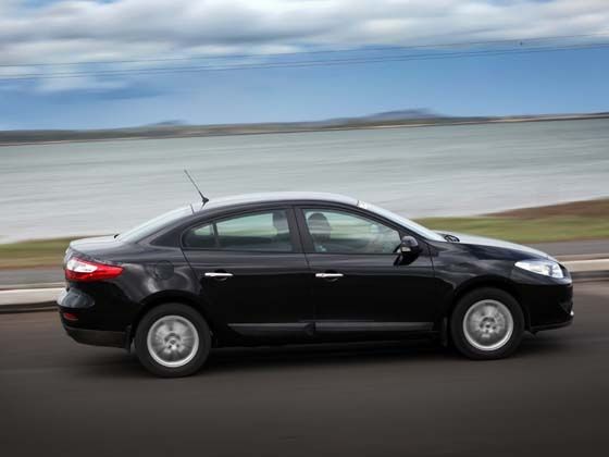 Renault Fluence being tested Renault Fluence being tested