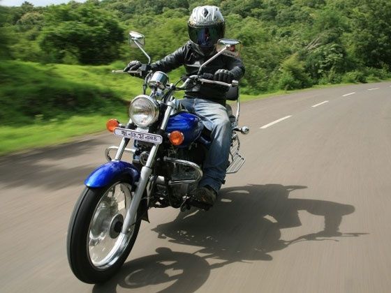 Bajaj Avenger 220 DTSi Bajaj Avenger 220 DTSi