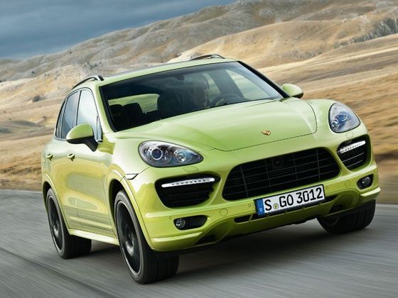 Porsche Cayenne GTS Stopping power comes from internally ventilated discs