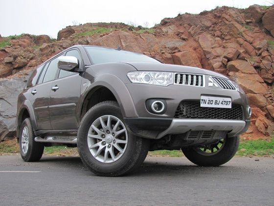 Mitsubishi Pajero Sport front static Mitsubishi Pajero Sport front static