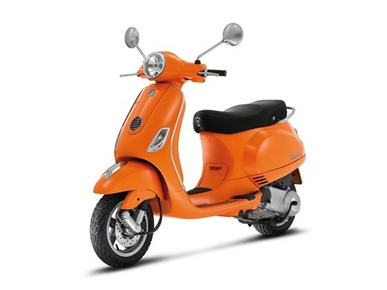 vespa-mass-launch-m.jpg vespa-mass-launch-m.jpg