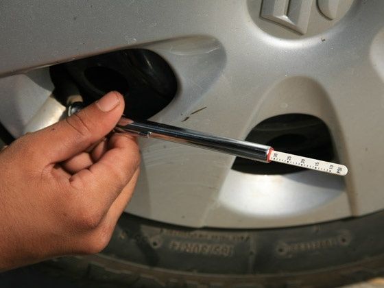 Maintaining right tyre pressure Maintaining right tyre pressure