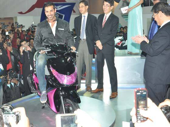 Yamaha Ray at the Auto Expo