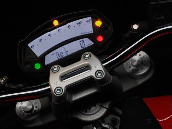 Ducati-monster-795-detail