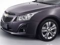 Face-lifted Chevrolet Cruze to be launched
