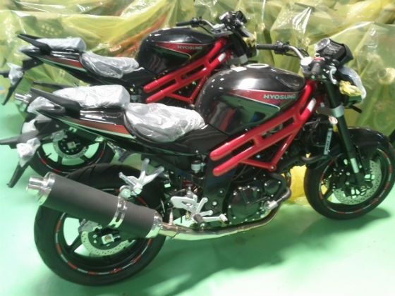 Hyosung-gt650N-Limited-edition-photo-2 Hyosung-gt650N-Limited-edition-photo-2