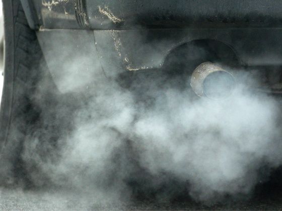 Tailpipe emissions control Tailpipe emissions control