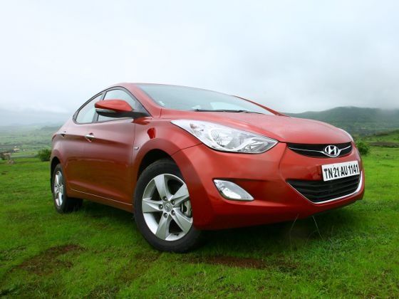Hyundai Elantra exterior