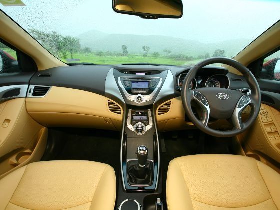 Hyundai Elantra interior