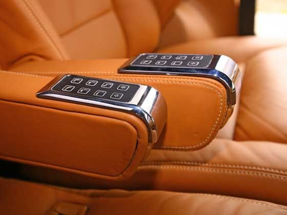 Mahindra XUV500 DC Lounge controls for the seat position