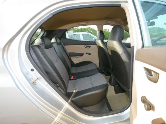 Hyundai Ion Interior back Hyundai Ion Interior back