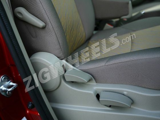 Mahindra Quanto manual controls for lumbar support, seat back angle and seat height adjustment Mahindra Quanto manual controls for lumbar support, seat back angle and seat height adjustment
