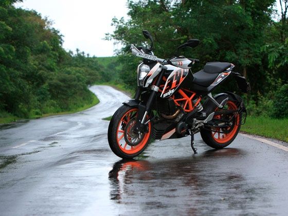 KTM Duke 390 review KTM Duke 390 review