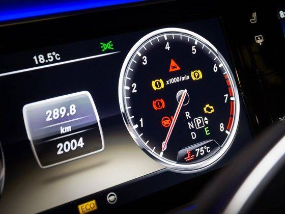 2014 Mercedes-Benz S-Class driver display 2014 Mercedes-Benz S-Class driver display