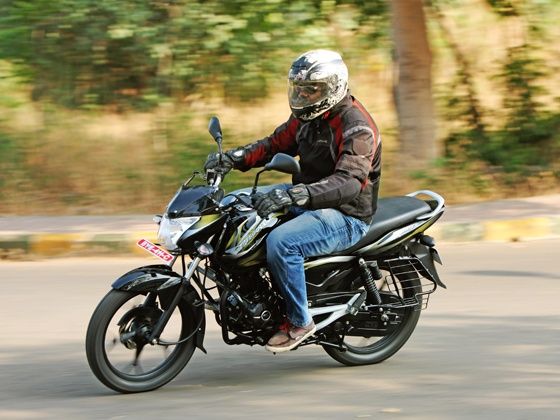 Bajaj Discover 100M action shot Bajaj Discover 100M action shot