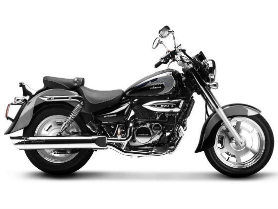 Hyosung GV250 side shot Hyosung GV250 side shot