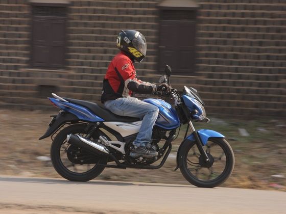 bajaj discover 110T ride action bajaj discover 110T ride action