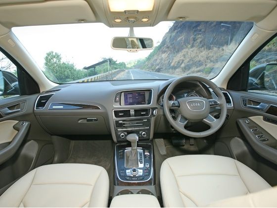 New Audi Q5 cabin area New Audi Q5 cabin area