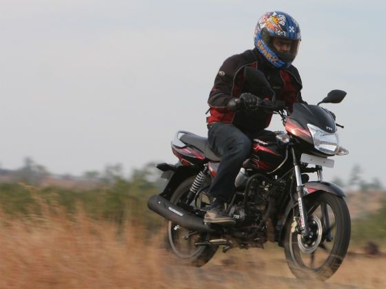 TVS Phoenix 125 in action TVS Phoenix 125 in action