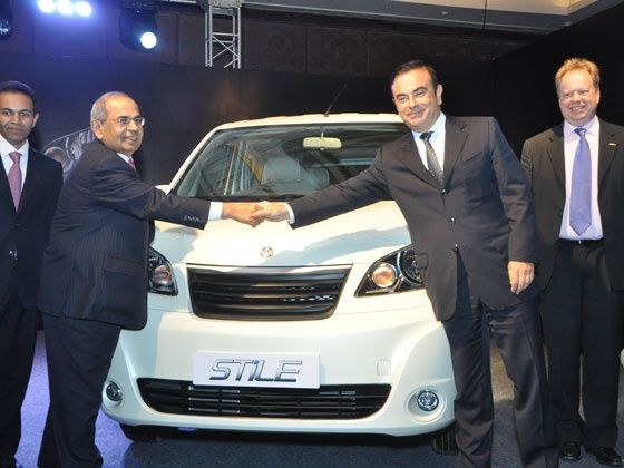 Ashok Leyland unveils its Stile MPV Ashok Leyland unveils its Stile MPV