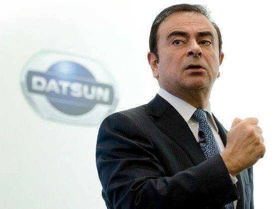 How did carlos ghosn turn nissan around #8