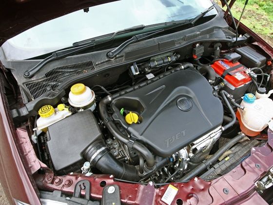 Fiat Linea T-jet engine Fiat Linea T-jet engine