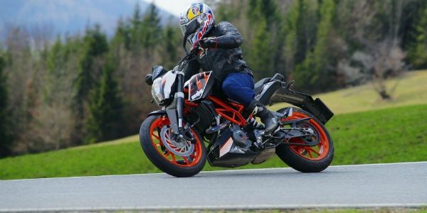 KTM 390 Duke in action
