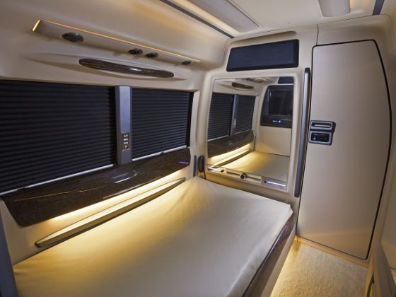 DC Isuzu Lounge interior bedroom DC Isuzu Lounge interior bedroom