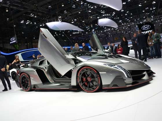 Lamborghini shows off the Veneno in Geneva Lamborghini shows off the Veneno in Geneva