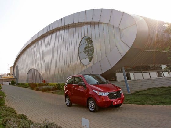 Mahindra e2o parked outside the Karnataka facility Mahindra e2o parked outside the Karnataka facility