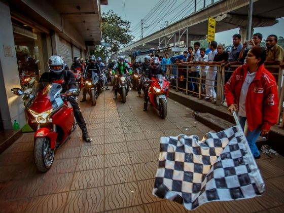 Event being flagged off from the Honda showroom in Mumbai Event being flagged off from the Honda showroom in Mumbai