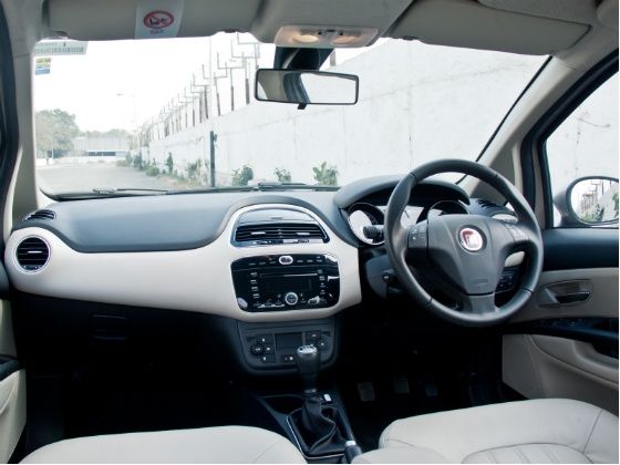 2014 Fiat Linea T-Jet Interior 2014 Fiat Linea T-Jet Interior