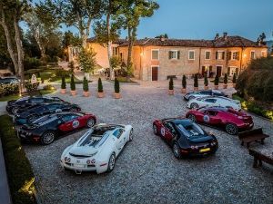 11 Bugatti Veyrons kickstart the 2014 Bugatti Grand Tour 2014 Bugatti Grand Tour