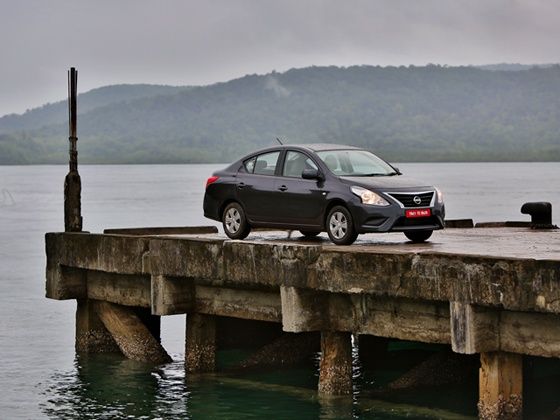 2014 Nissan Sunny front static shot 2014 Nissan Sunny front static shot