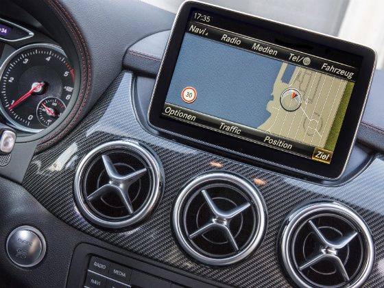 Mercedes B Class screen