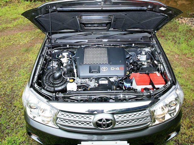 Toyota fortuner engine