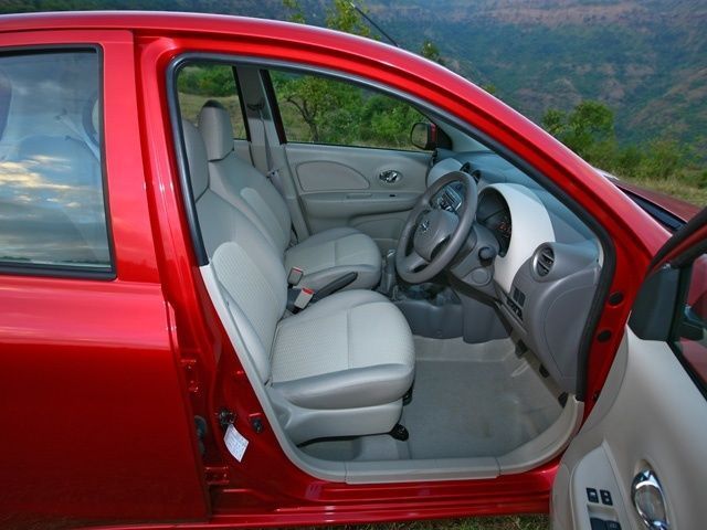 Nissan Micra: Interior Shots