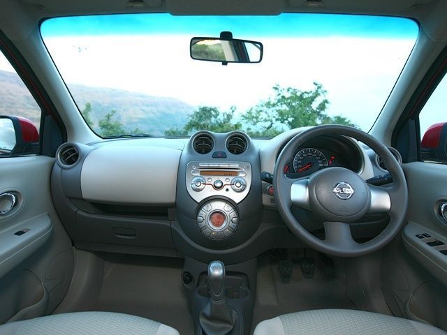 Nissan Micra: Interior Shots