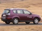 Mitsubishi Outlander: Exterior Shot