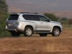 Toyota Prado: Exterior Shots