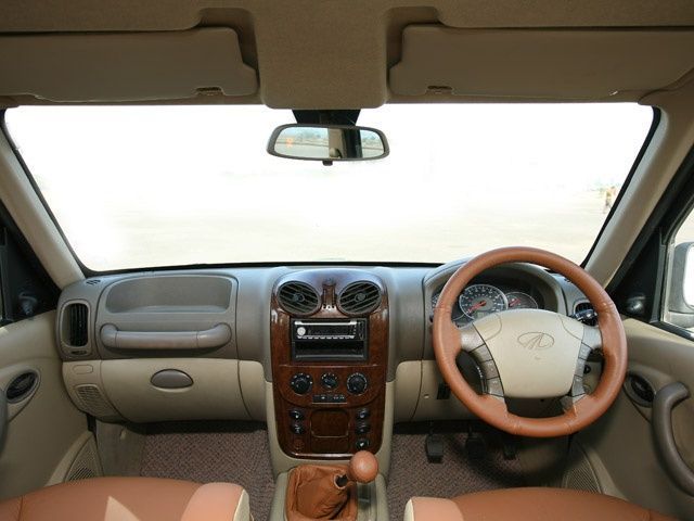 Mahindra Scorpio Dashboard