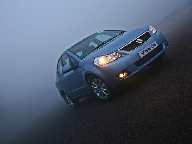 Maruti Suzuki SX4 Diesel: Exterior Shots