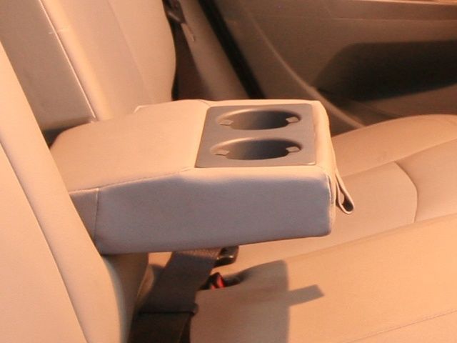Chevrolet Cruze Rear Armrest and Cup Holder