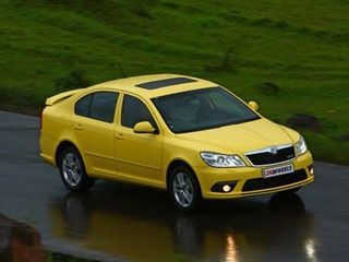 Skoda Laura Car