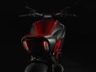 Ducati Diavel: Body Shot