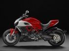 Ducati Diavel: Body Shot